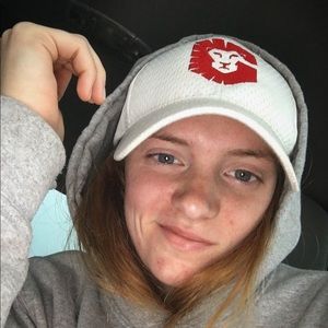 Meet your Posher, Bailey